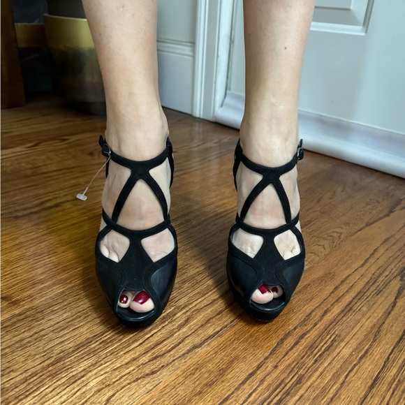 Iceberg black pumps, NWT, size US 7,5 - Picture 10 of 11